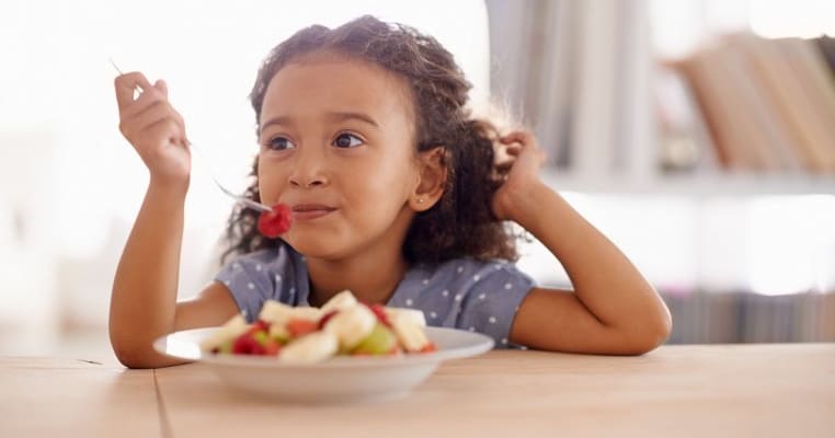7 moduri prin care micul dejun poate influența sănătatea copilului tău
