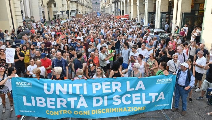 Grevă națională în Italia – proteste în toată țara – 60m.ro – 4media.INFO