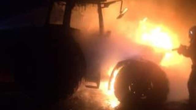 Tractor de 25.000 de euro ars complet în timpul lucrărilor agricole | AGROINTEL.RO