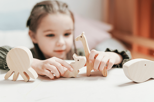 Avantajele jucariilor Montessori in primii ani de viata