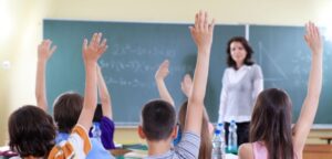 Primarul din Târgu Jiu cere redeschiderea școlilor: Copiii ar trebui să se întoarcă la școală