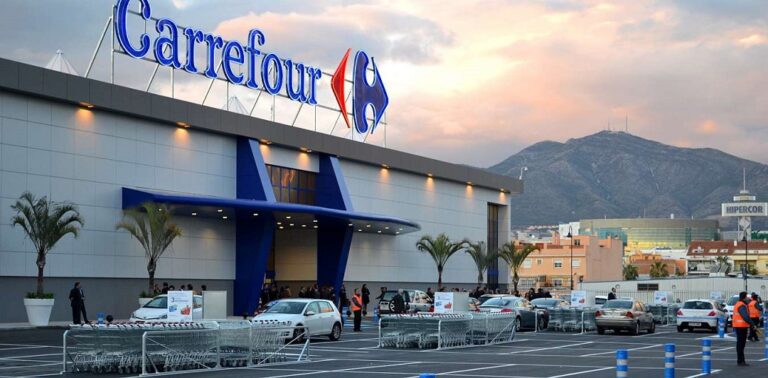 Statul francez nu acceptă preluarea grupului Carrefour de către firme străine. Controlul intern asupra aprovizionării cu alimente este vital, spune ministrul Economiei, Bruno Le Maire