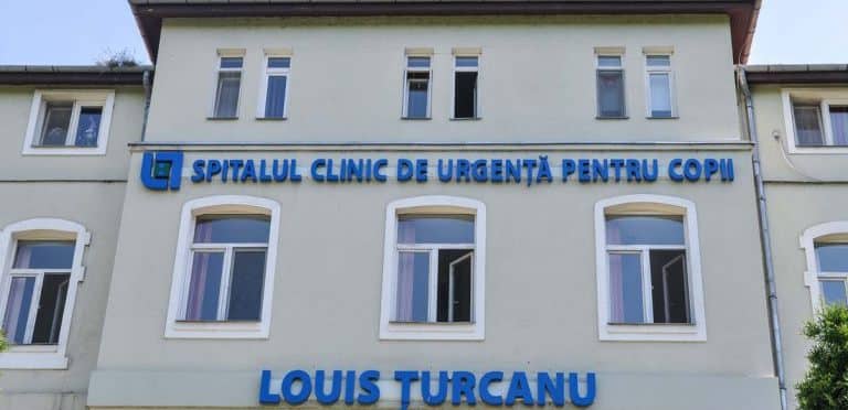 În trei săptămâni, Mitropolia Banatului a strâns peste 50.000 lei pentru Spitalul de Copii din Timișoara