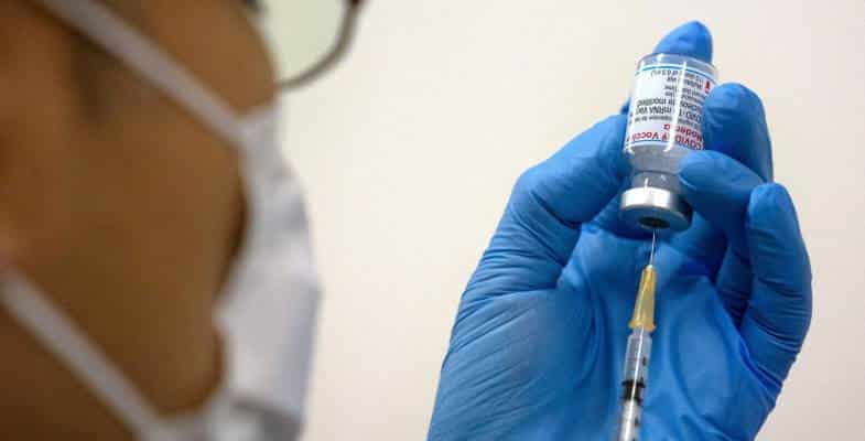 Japonia | Noi loturi de vaccin Moderna împotriva COVID-19 au fost suspendate, după ce au fost găsite „substanţe străine” în mai multe seruri