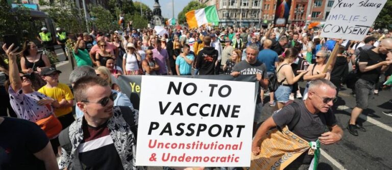 Marea Britanie | Guvernul anunță că va renunța la pașaportul de vaccinare
