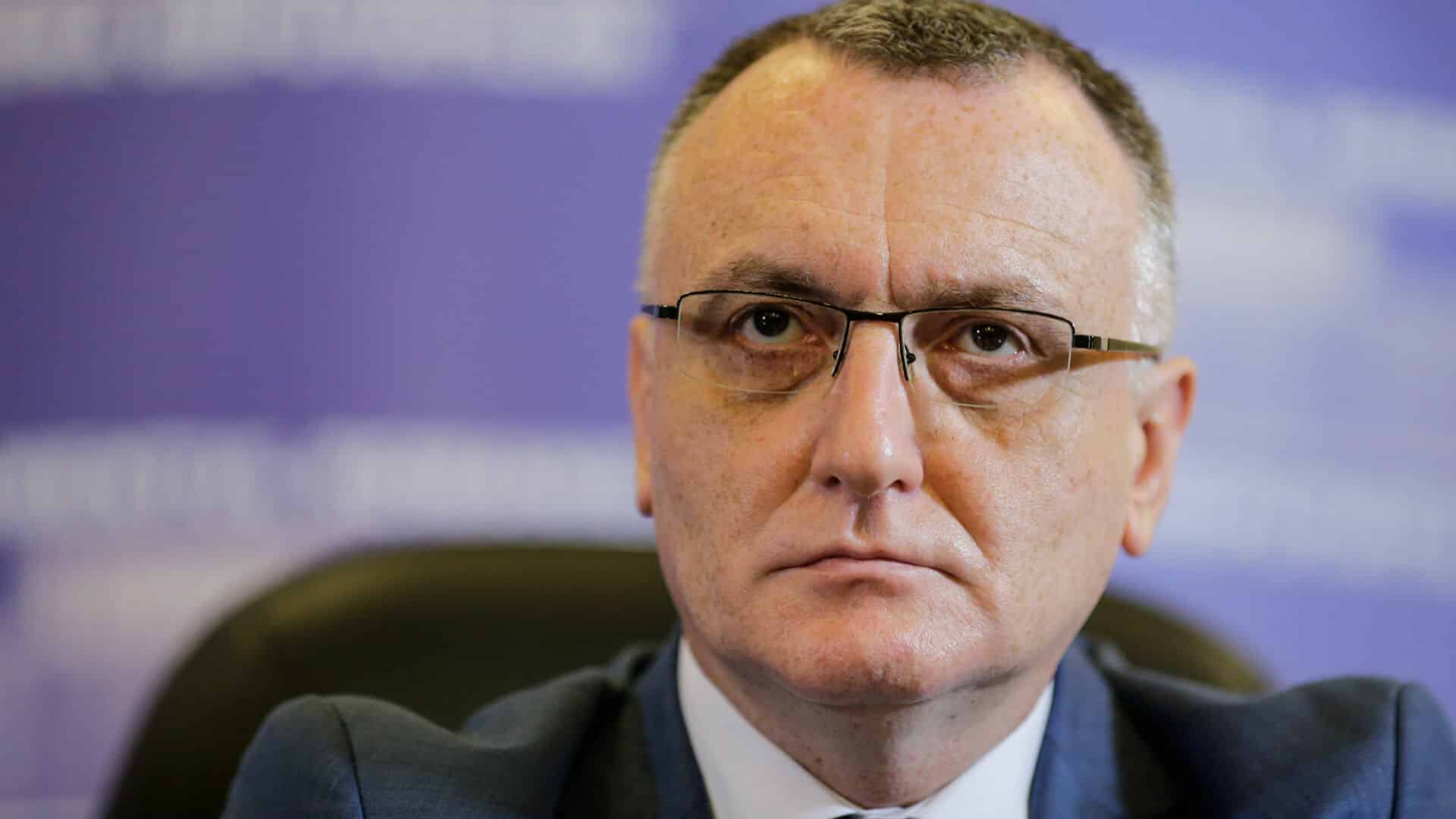 Ministrul Cîmpeanu: cumplit meșteșug de tâmpenie – 60m.ro