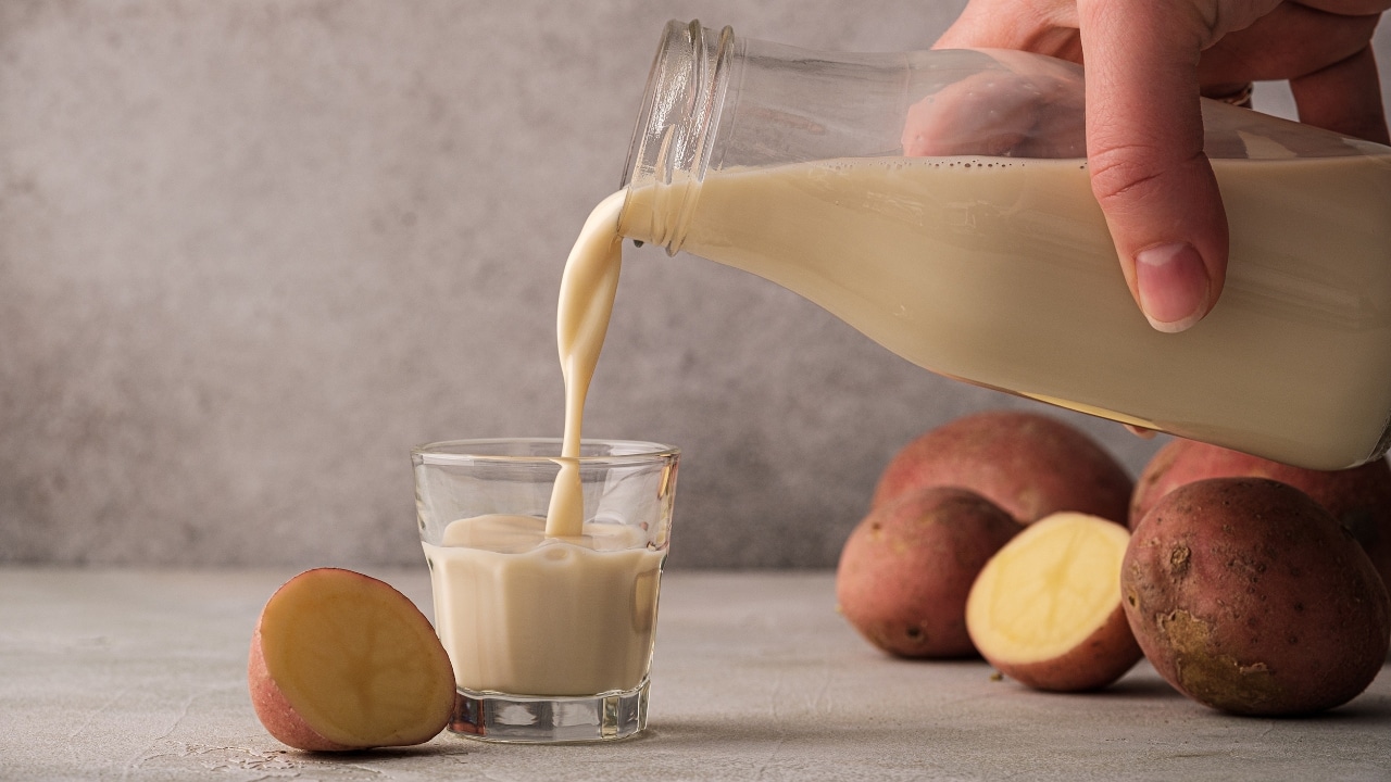 Lapte obținut din cartofi – beneficii. Cum se poate obține în casă