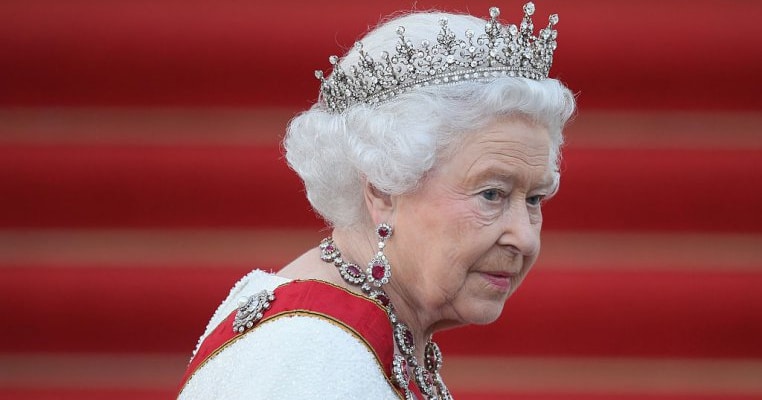 Regina Elisabeta a II-a a Marii Britanii a murit. A lăsat în urmă patru copii, 8 nepoti și 12 strănepoți