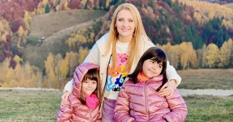 Ce mari și frumoase au crescut fiicele Alinei Sorescu. Ce se întâmplă acum cu ele, după divorțul părinților
